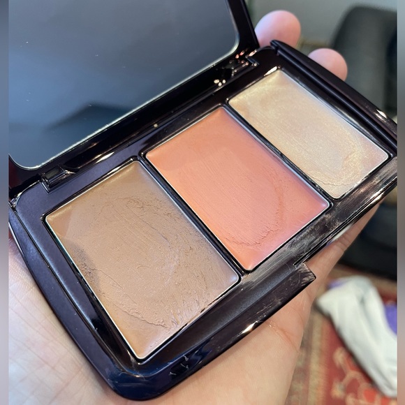 Hourglass Other - Hourglass Illume Sheer Color Trio in Sunset